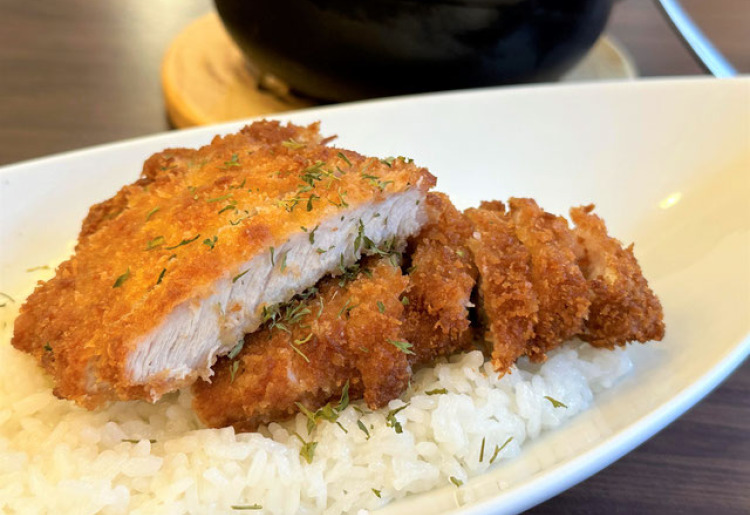 ▼錦雲豚のロースカツカレー